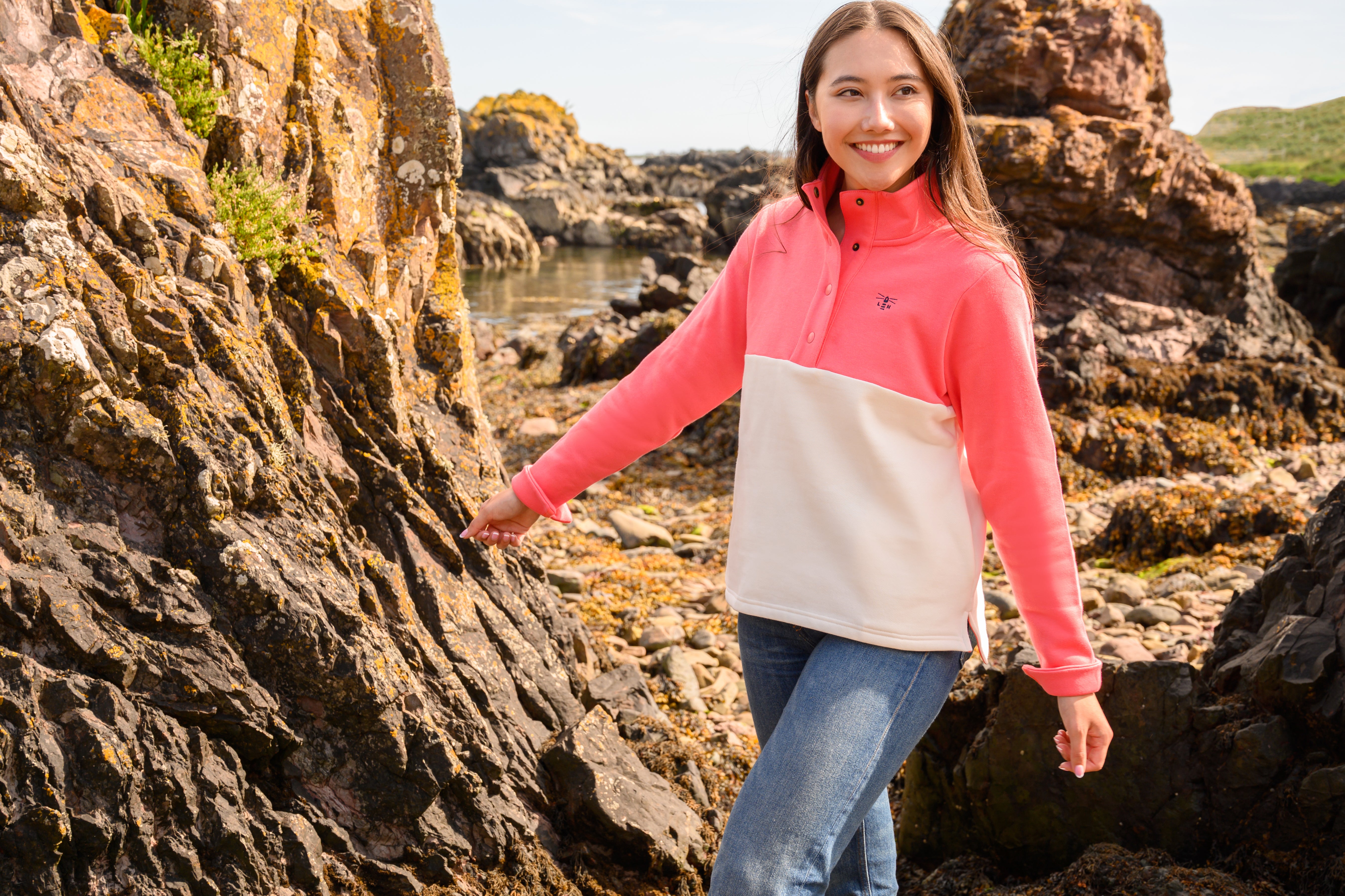 Lighthouse Haven Jersey - Coconut/Deep Coral